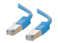 C2G Cat5e Booted Shielded (STP) Network Patch Cable - Koblingskabel - RJ-45 (hann) til RJ-45 (hann) - 3 m - STP - CAT 5e - formstøpt - blå 83772